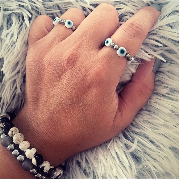 SOTERIA RING (WHITE) - Picture 2 of 3